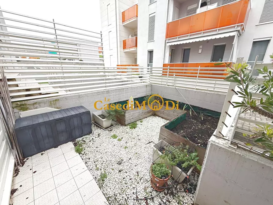 Immagine 36 di Casa bifamiliare in vendita  a Livorno