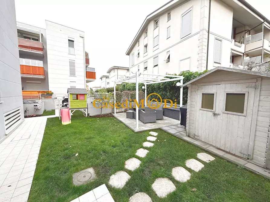 Immagine 27 di Casa bifamiliare in vendita  a Livorno