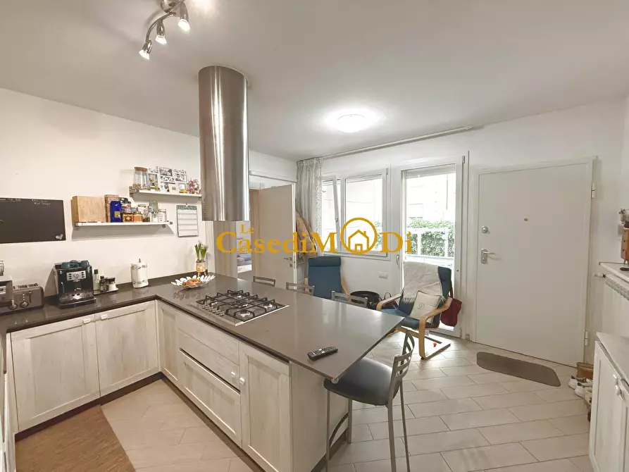 Immagine 1 di Casa bifamiliare in vendita  a Livorno