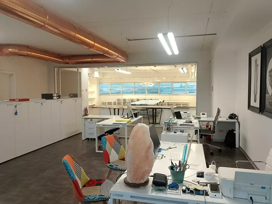 Immagine 2 di Capannone industriale in affitto  a Empoli