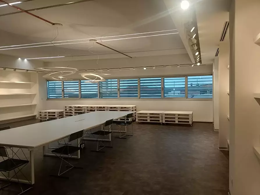 Immagine 6 di Capannone industriale in affitto  a Empoli
