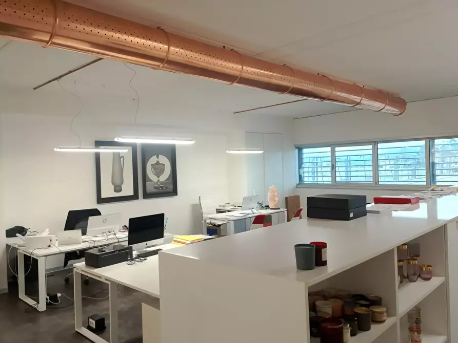 Immagine 12 di Capannone industriale in affitto  a Empoli