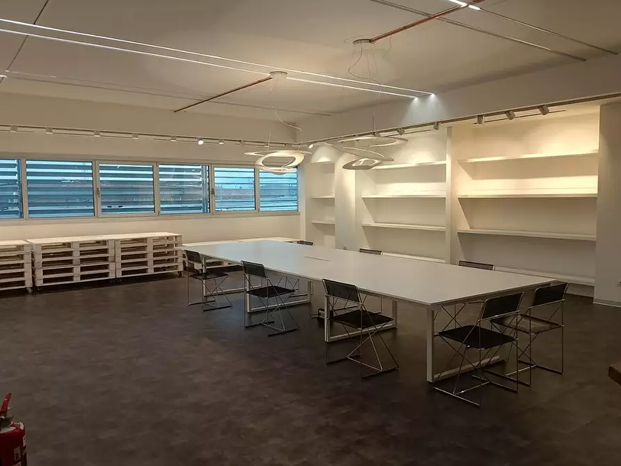 Immagine 7 di Capannone industriale in affitto  a Empoli