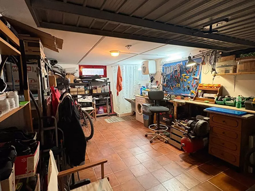 Immagine 19 di Appartamento in vendita  a Campiglia Marittima