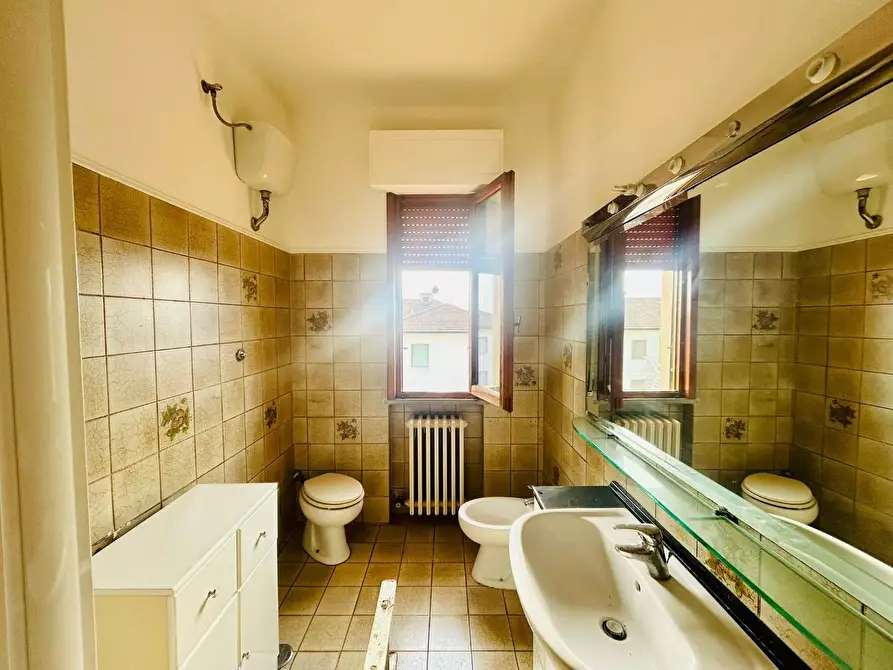 Immagine 10 di Appartamento in vendita  a Vinci