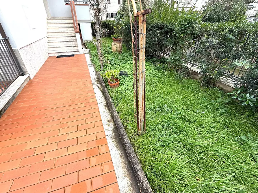 Immagine 15 di Appartamento in vendita  a Vinci