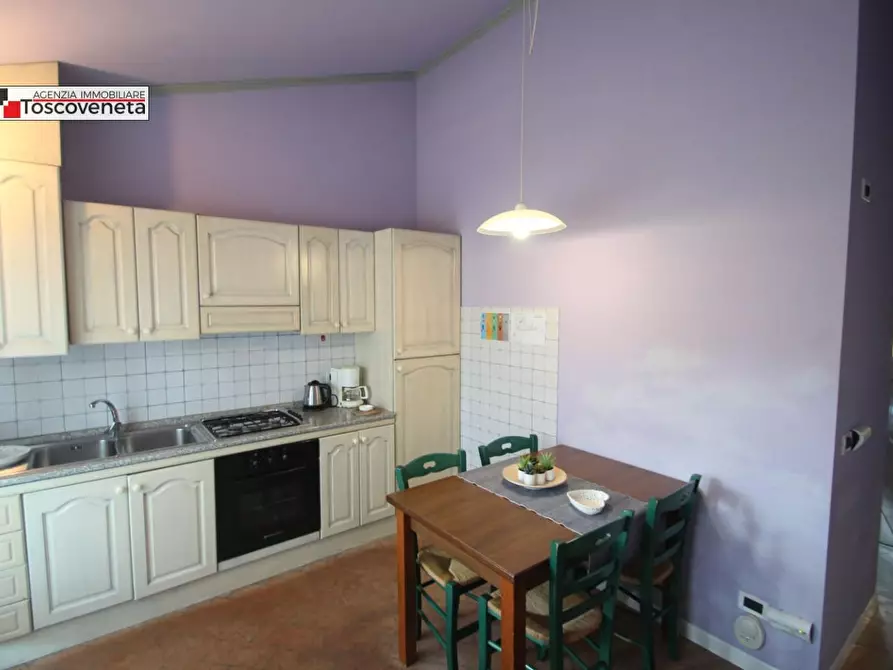 Immagine 6 di Villetta a schiera in vendita  a Lucca