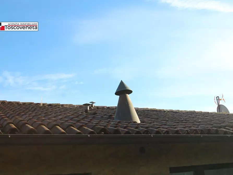 Immagine 24 di Villetta a schiera in vendita  a Lucca