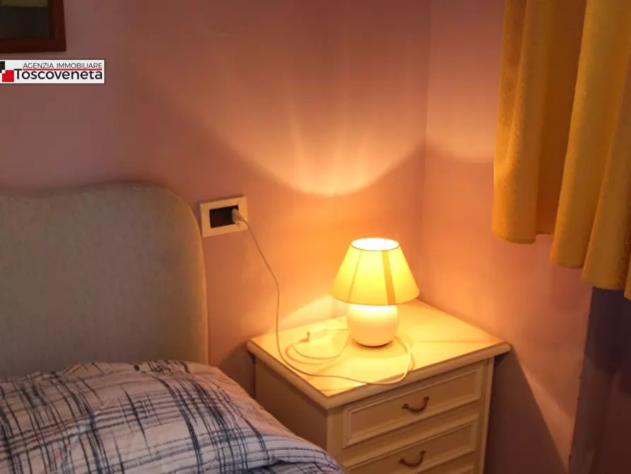 Immagine 11 di Villetta a schiera in vendita  a Lucca