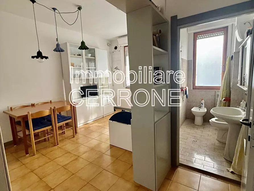 Immagine 8 di Appartamento in vendita  a Cecina