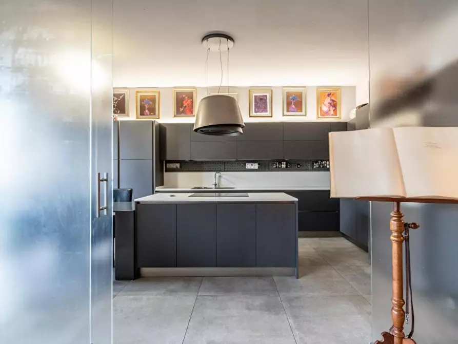 Immagine 17 di Appartamento in vendita  a Pisa