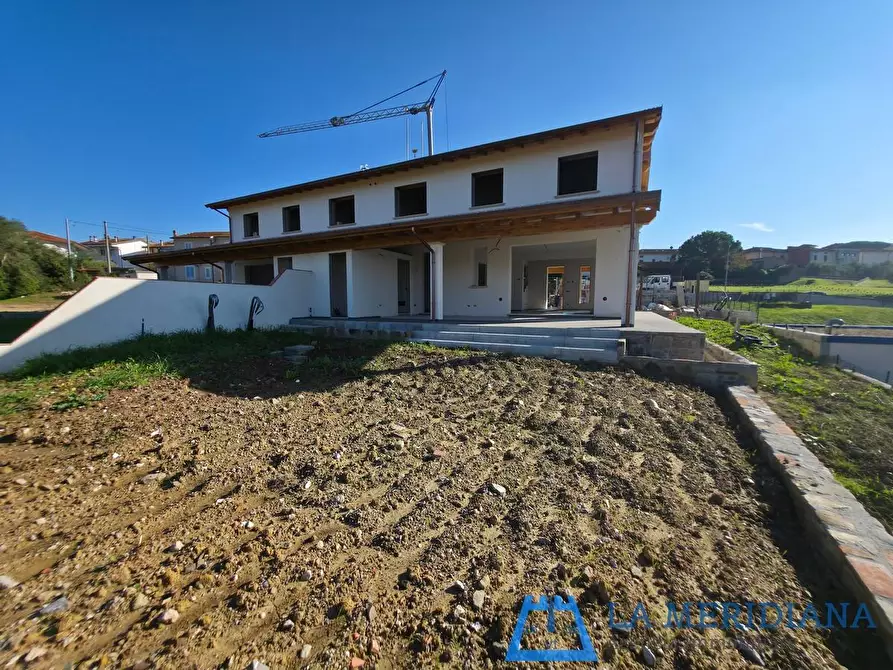 Immagine 18 di Casa bifamiliare in vendita  a Lamporecchio