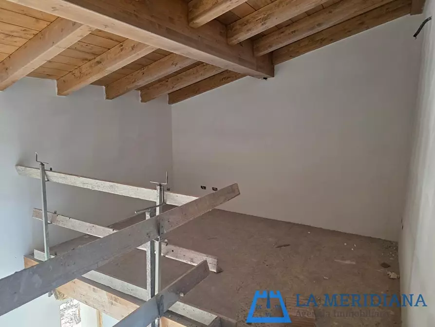 Immagine 6 di Casa bifamiliare in vendita  a Lamporecchio