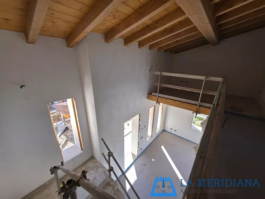 Immagine 8 di Casa bifamiliare in vendita  a Lamporecchio