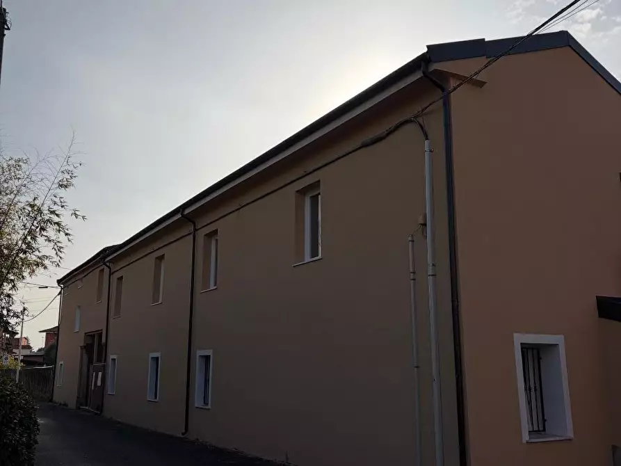 Immagine 17 di Casa semindipendente in vendita  a Sarzana
