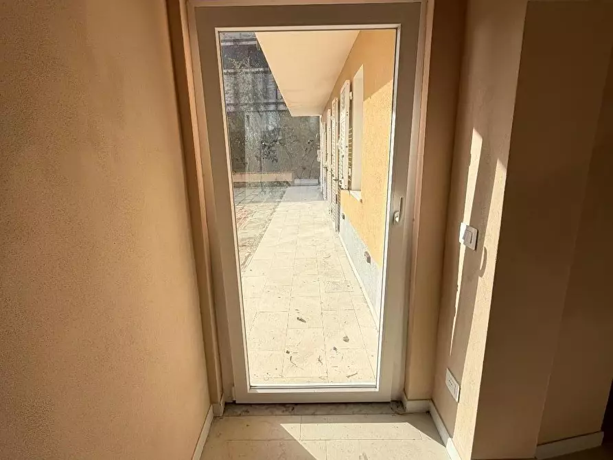 Immagine 14 di Casa semindipendente in vendita  a Sarzana