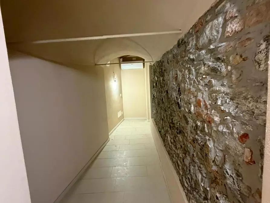 Immagine 11 di Casa semindipendente in vendita  a Sarzana