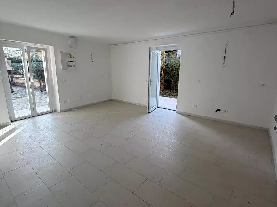 Immagine 3 di Casa semindipendente in vendita  a Sarzana