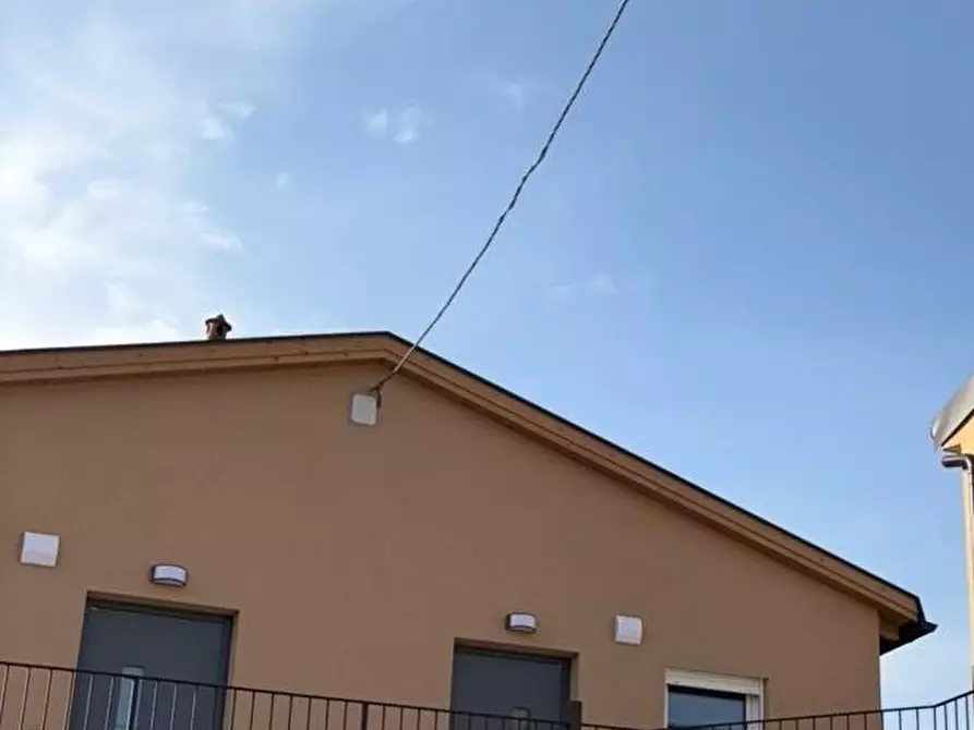 Immagine 1 di Appartamento in vendita  a Sarzana
