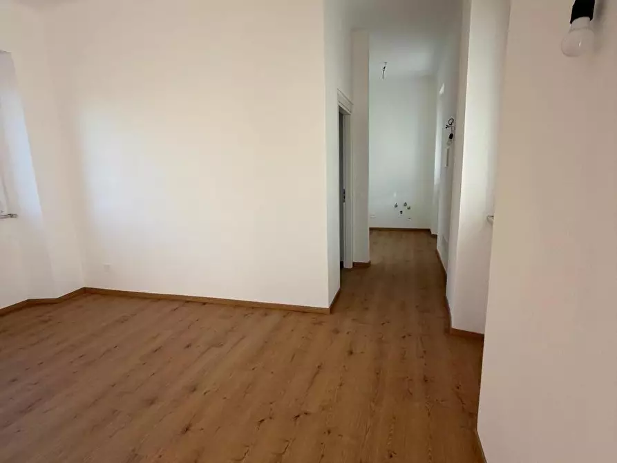 Immagine 8 di Appartamento in vendita  a Sarzana