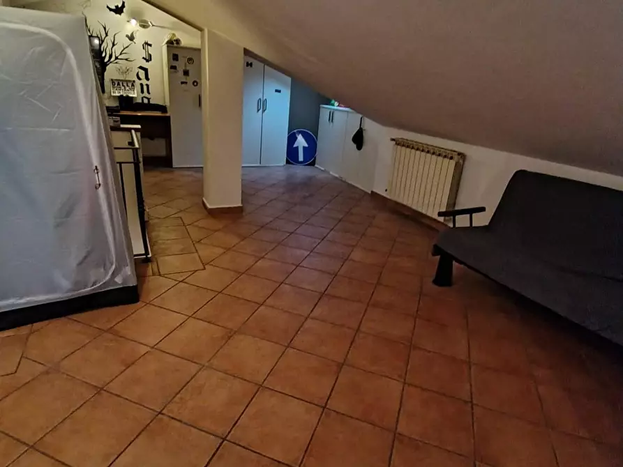 Immagine 8 di Appartamento in vendita  a Massa