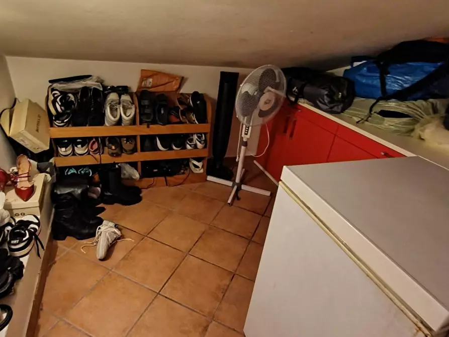 Immagine 15 di Appartamento in vendita  a Massa