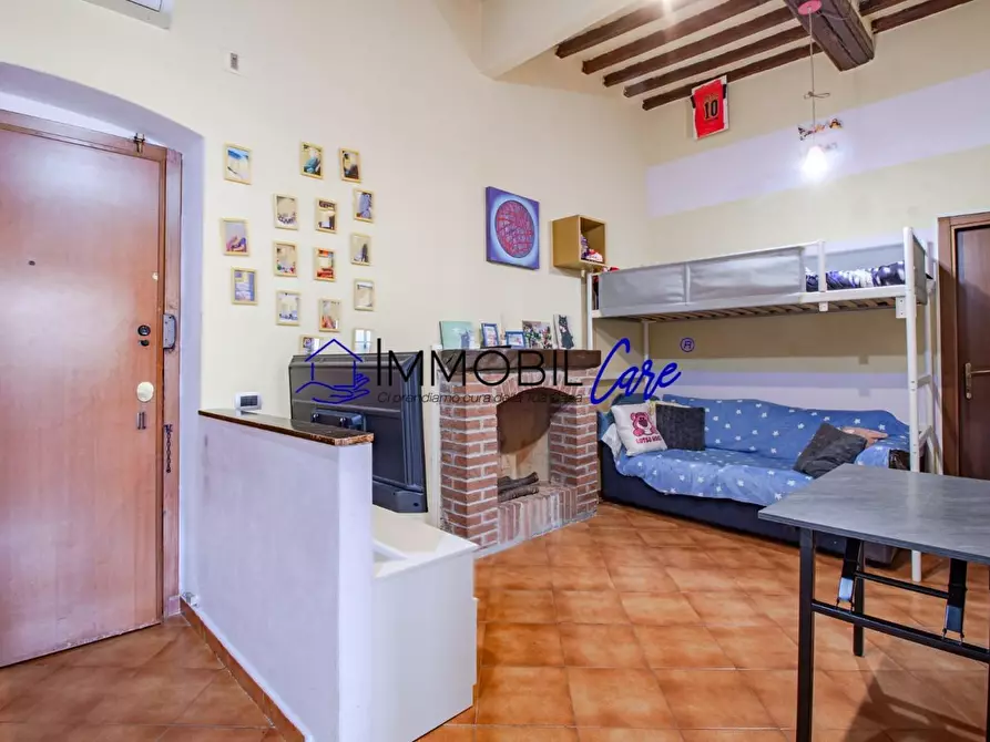 Immagine 1 di Appartamento in vendita  a Livorno