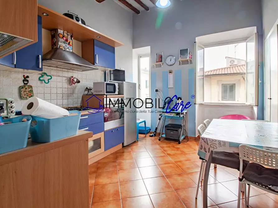 Immagine 5 di Appartamento in vendita  a Livorno