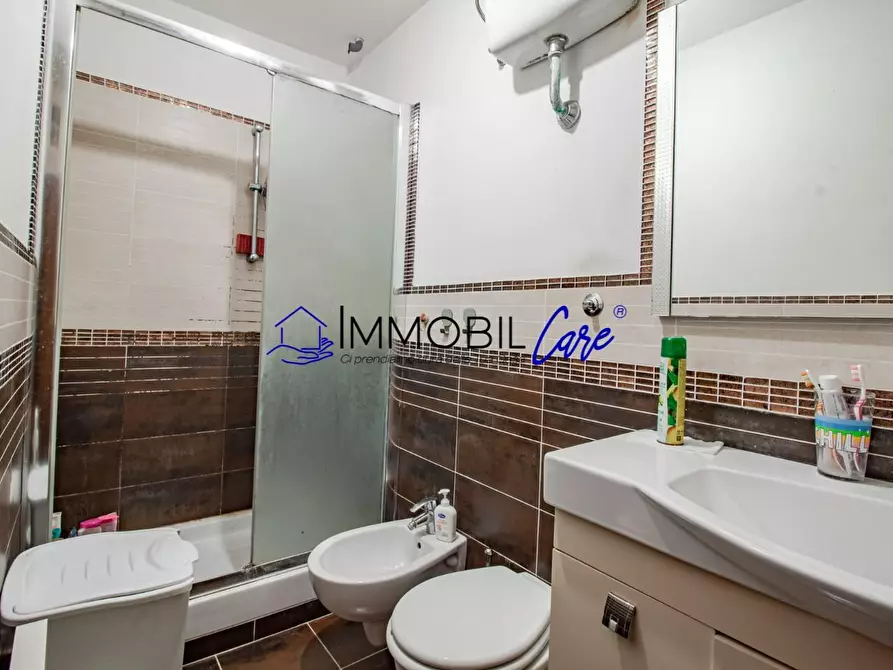 Immagine 11 di Appartamento in vendita  a Livorno