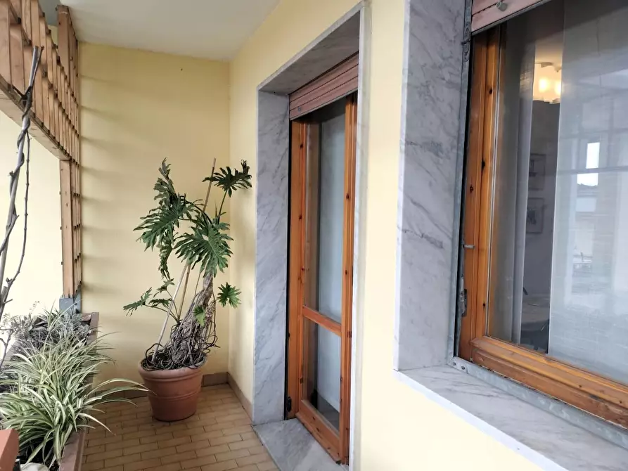 Immagine 18 di Appartamento in vendita  a Massa
