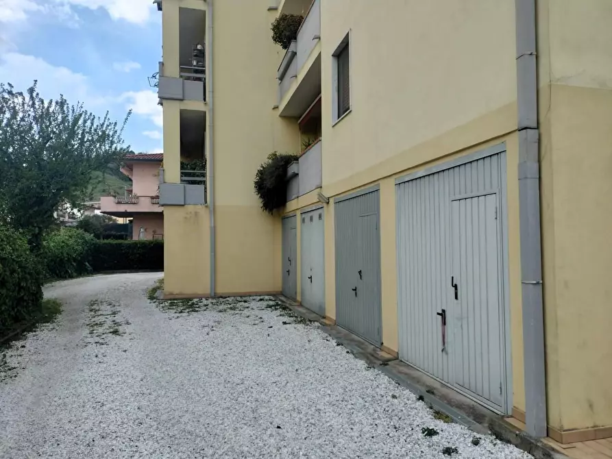 Immagine 20 di Appartamento in vendita  a Massa