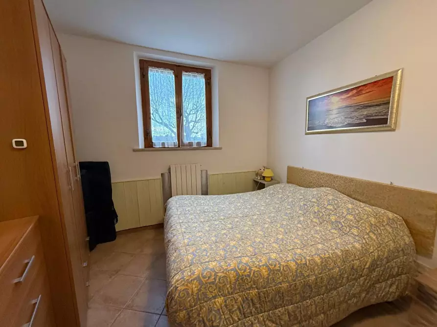 Immagine 11 di Appartamento in vendita  a Siena