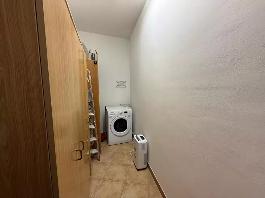 Immagine 10 di Appartamento in vendita  a Siena