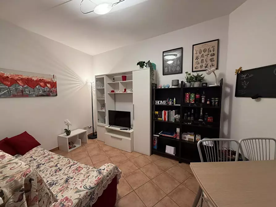 Immagine 4 di Appartamento in vendita  a Siena