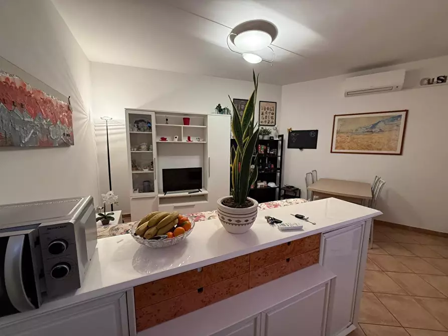 Immagine 2 di Appartamento in vendita  a Siena