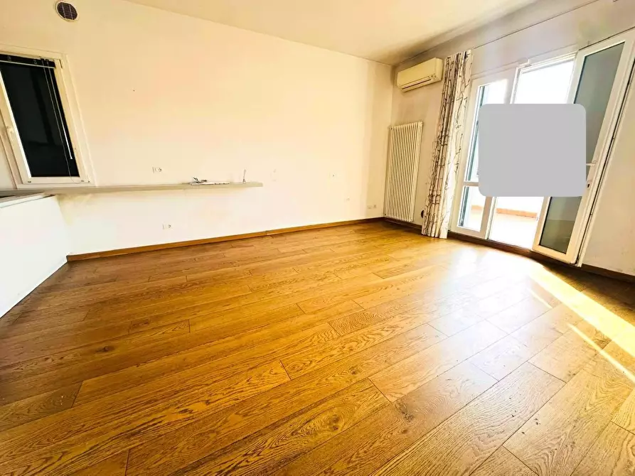 Immagine 13 di Appartamento in vendita  a Vinci