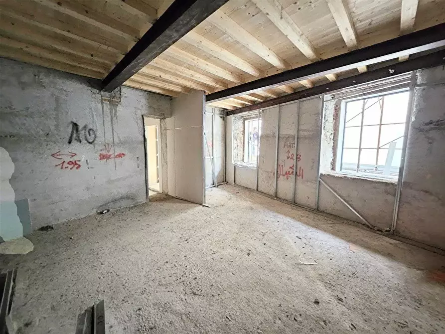 Immagine 7 di Appartamento in vendita  a Massa