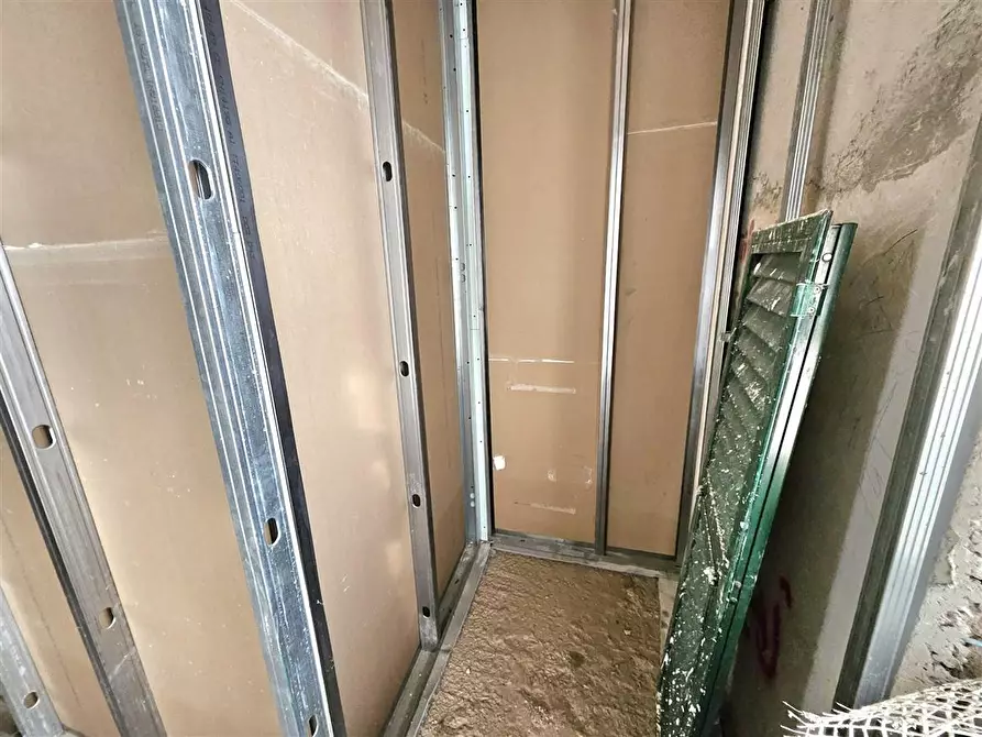 Immagine 4 di Appartamento in vendita  a Massa