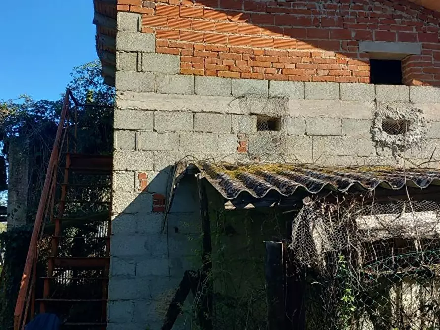 Immagine 7 di Rustico / casale in vendita  a Santa Maria A Monte