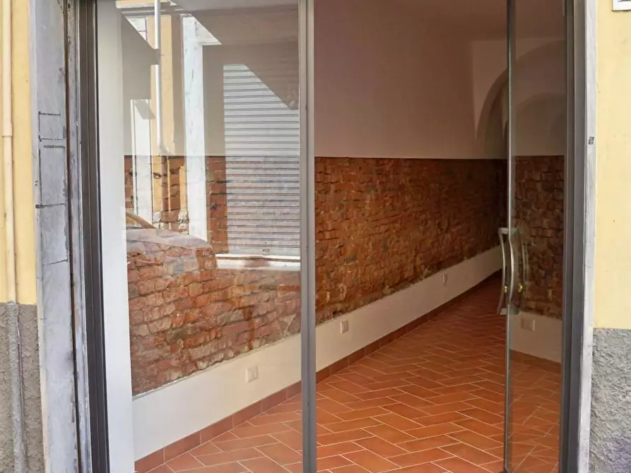 Immagine 3 di Locale commerciale in affitto  a Pisa