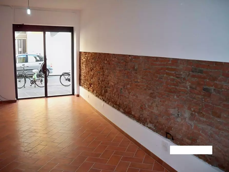 Immagine 2 di Locale commerciale in affitto  a Pisa