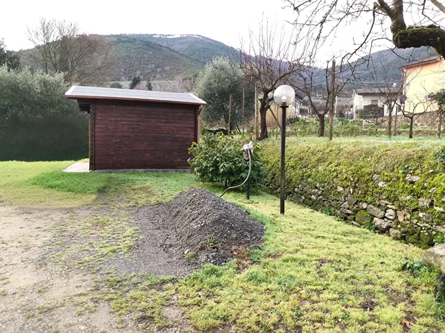 Immagine 2 di Rustico / casale in vendita  a Capannori