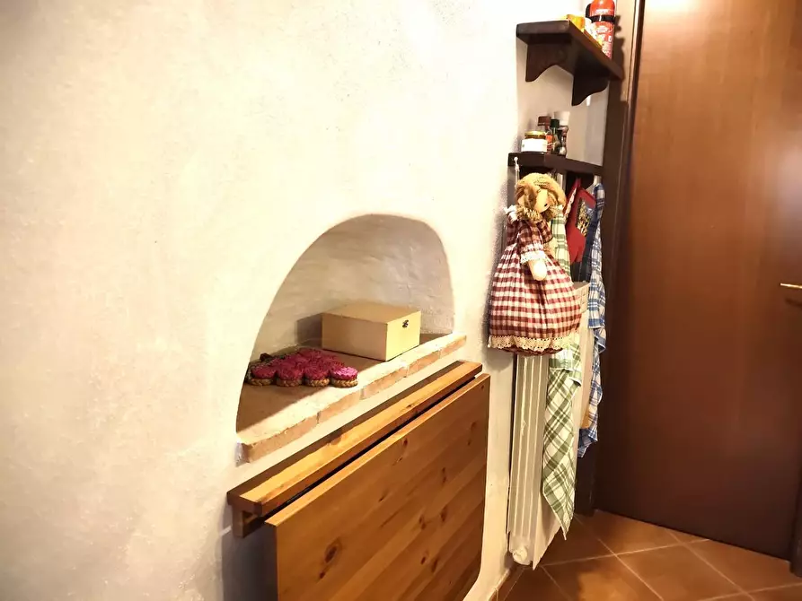 Immagine 18 di Rustico / casale in vendita  a Capannori