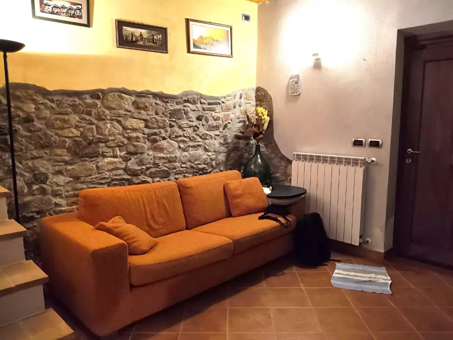 Immagine 13 di Rustico / casale in vendita  a Capannori