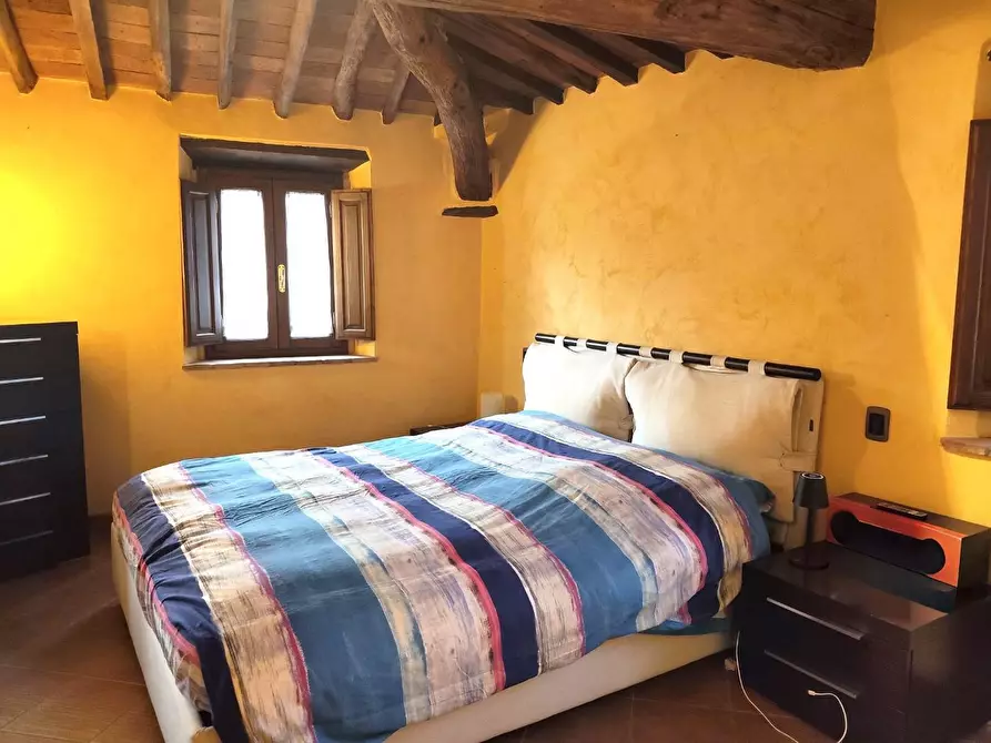 Immagine 21 di Rustico / casale in vendita  a Capannori