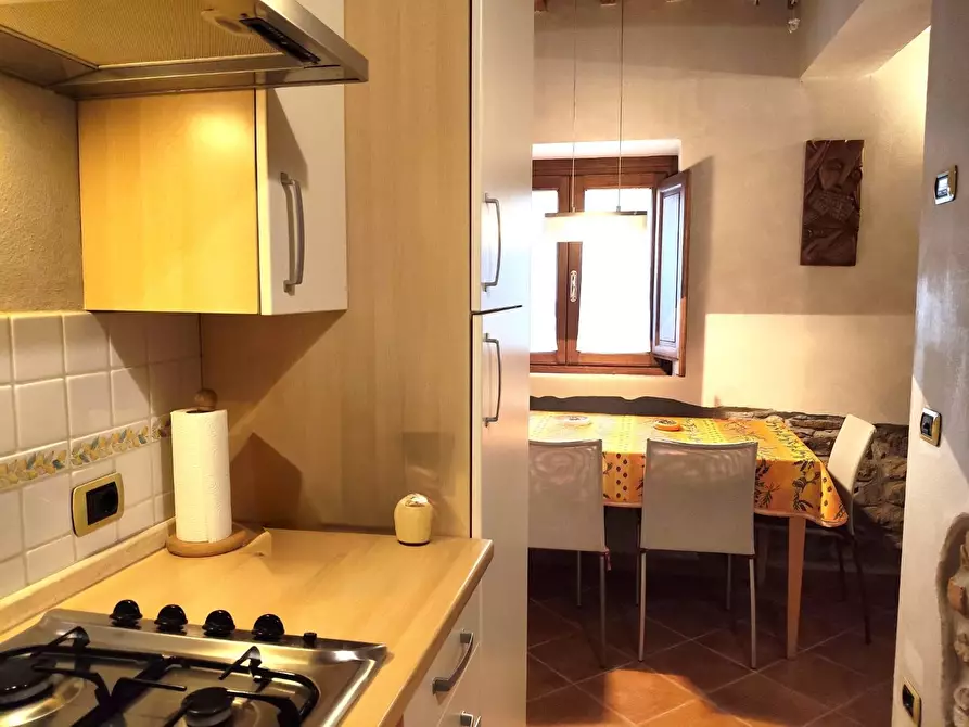 Immagine 16 di Rustico / casale in vendita  a Capannori