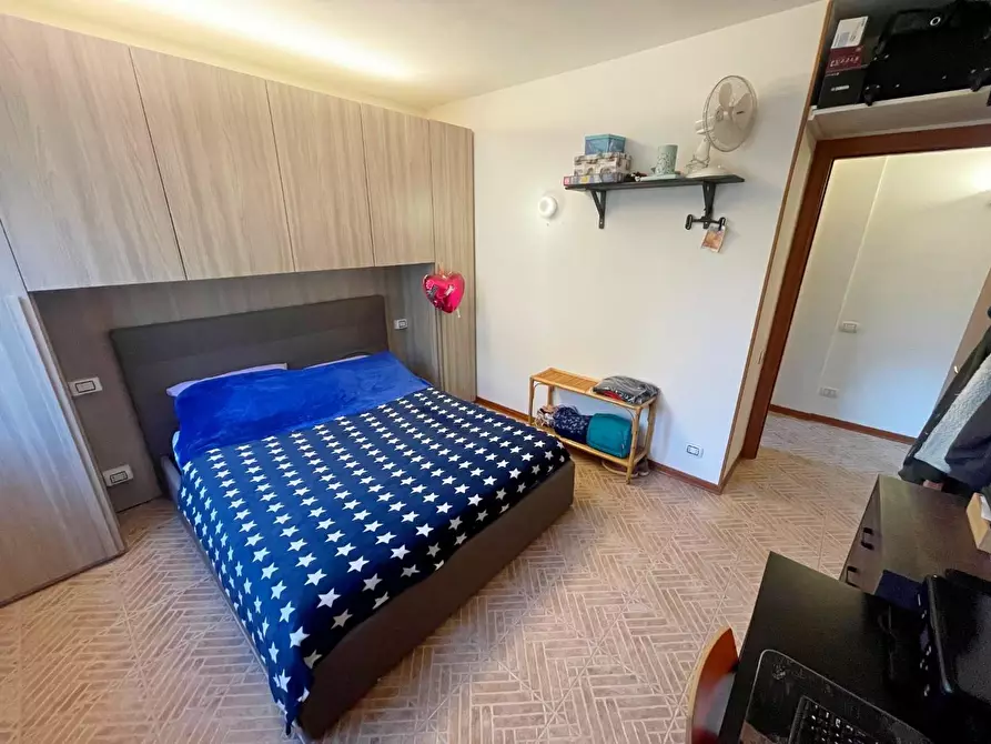 Immagine 5 di Appartamento in vendita  a Poggibonsi