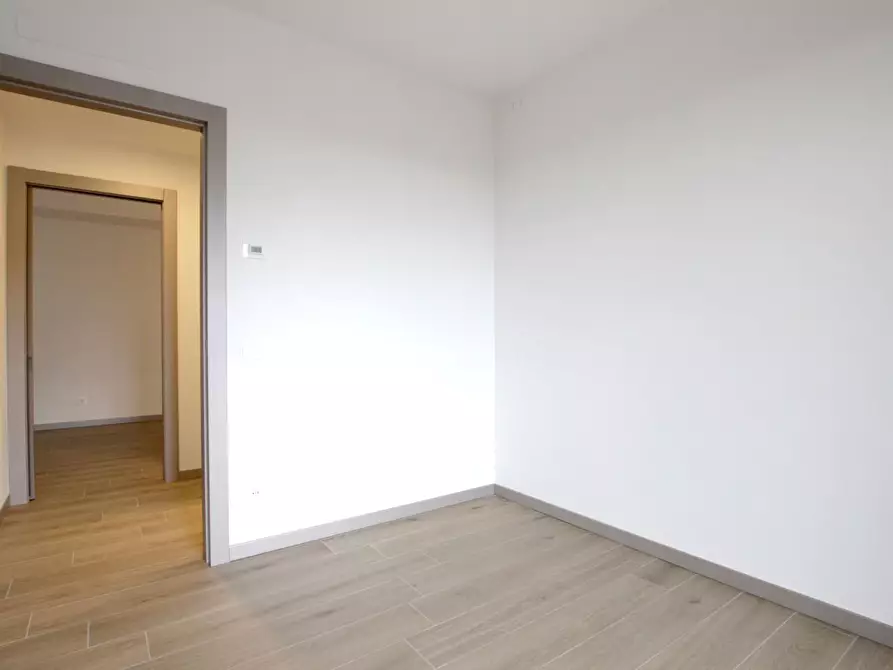 Immagine 9 di Appartamento in vendita  a Siena