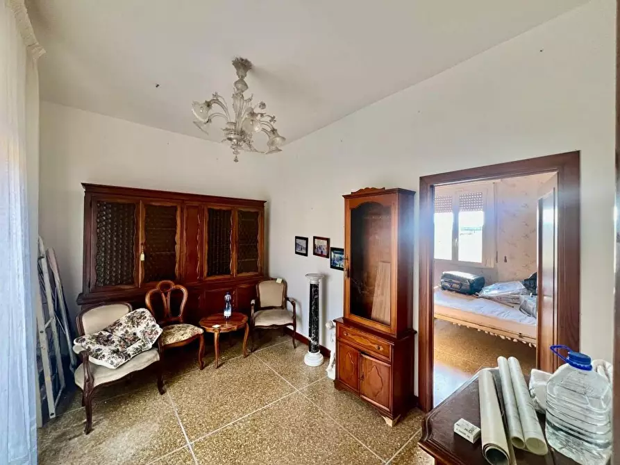 Immagine 9 di Appartamento in vendita  a Livorno