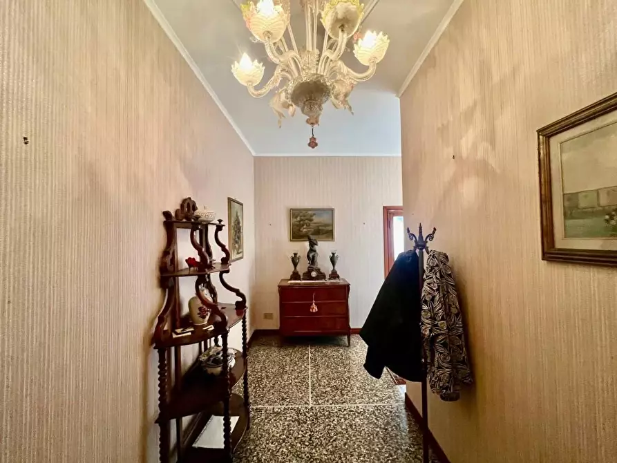 Immagine 19 di Appartamento in vendita  a Livorno